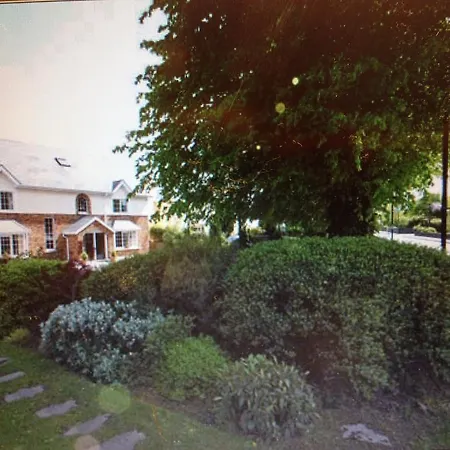 Robeen House Pensionat
