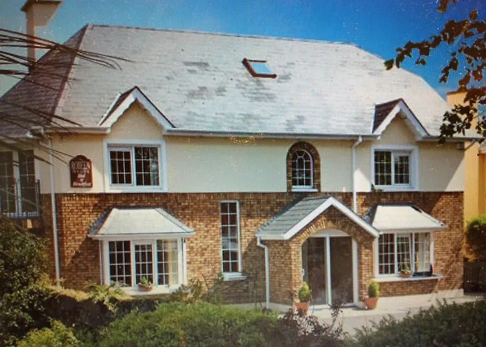 Πανσιόν Robeen House 3*